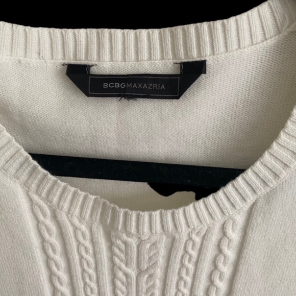 BCBGMaxAzria Ribbed Knit White Sweater Stretch Soft Long Sleeves Size L - Picture 3 of 9